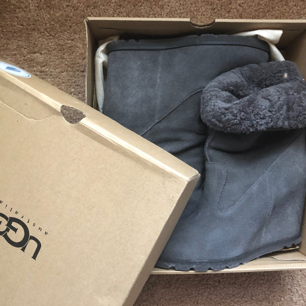 Kyra Wedge Uggs
